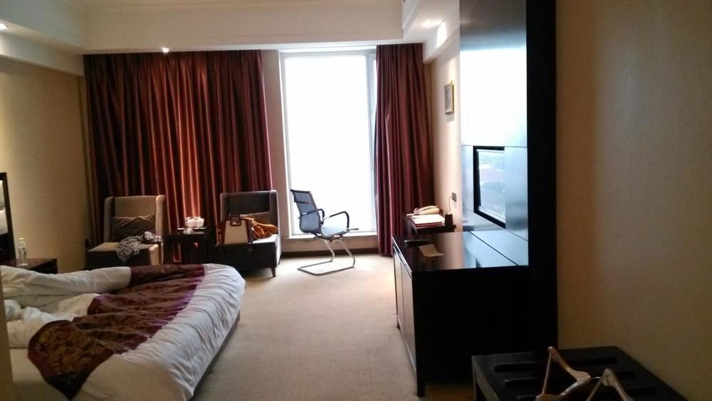 Weishi International Hotel Qing Zhou エクステリア 写真
