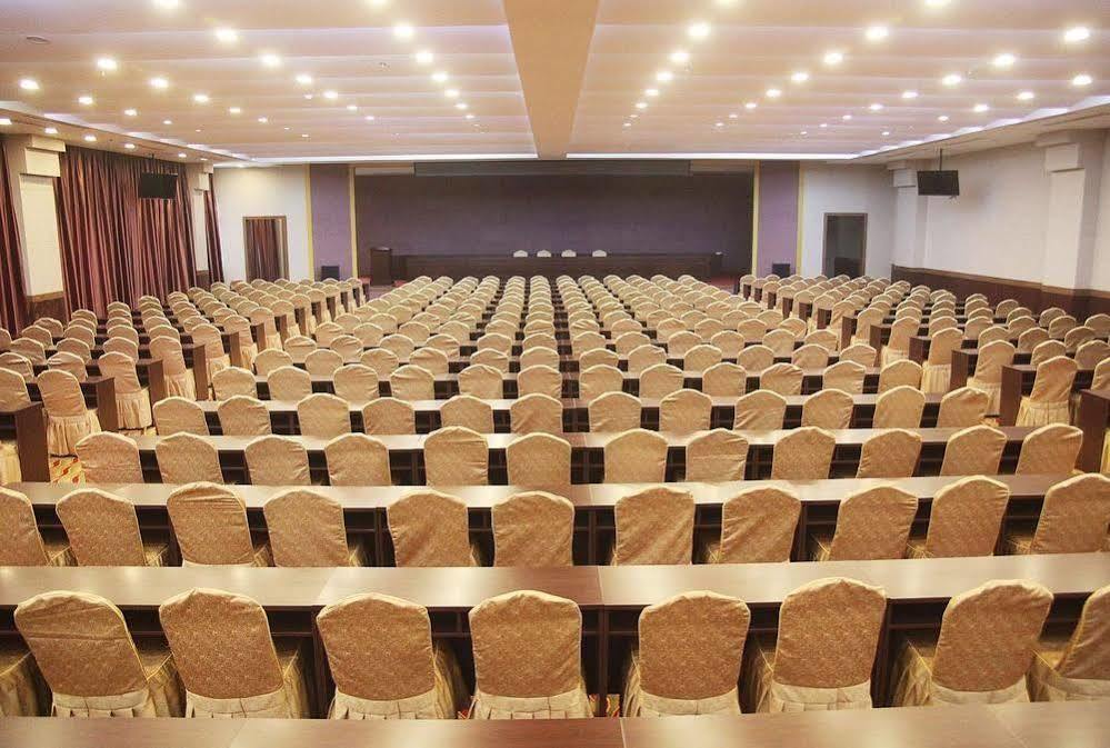 Weishi International Hotel Qing Zhou エクステリア 写真